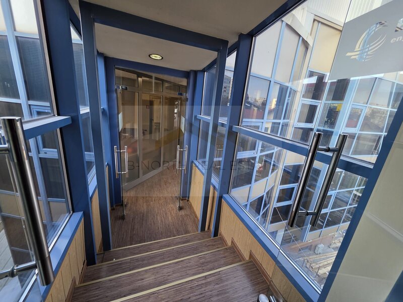 Sector 4 Cladire de birouri de inchiriat  418 mp utili